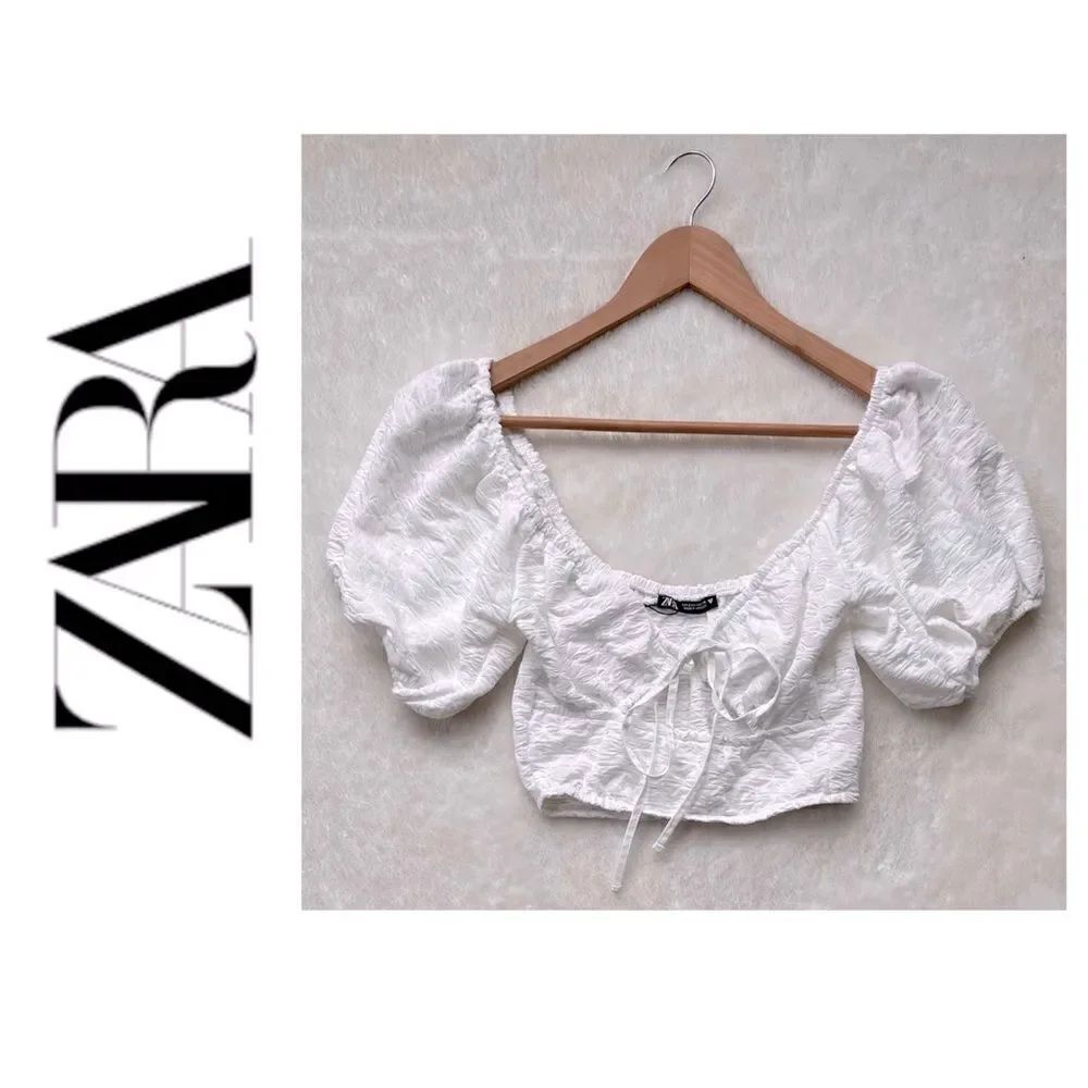 NWT Zara White V-Neckline Textured Tie Front Puff Short Sleeve Crop Top, Small
